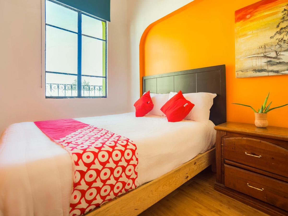 Oyo Hotel Hare Krishna Monterrey Ngoại thất bức ảnh