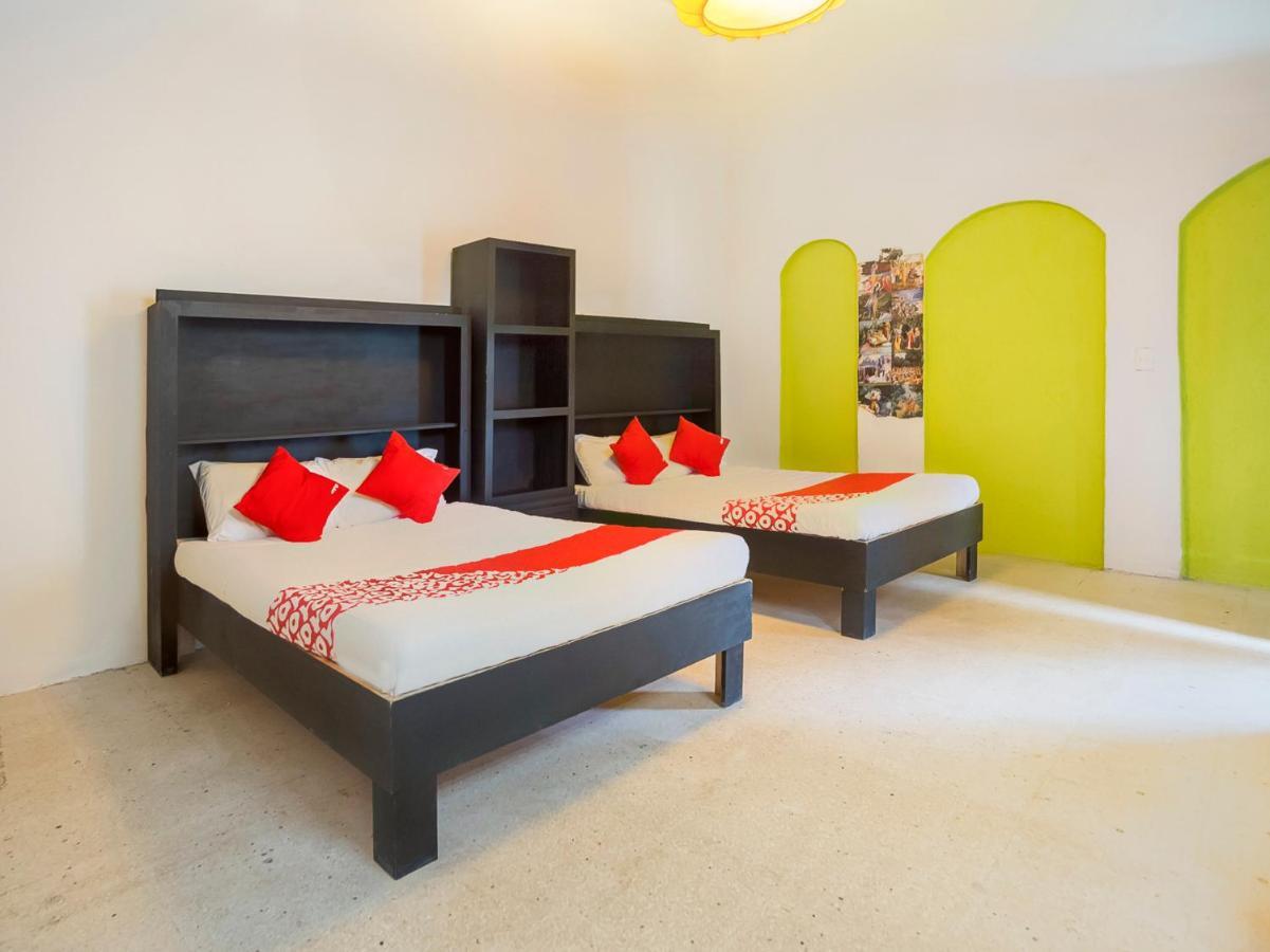 Oyo Hotel Hare Krishna Monterrey Ngoại thất bức ảnh